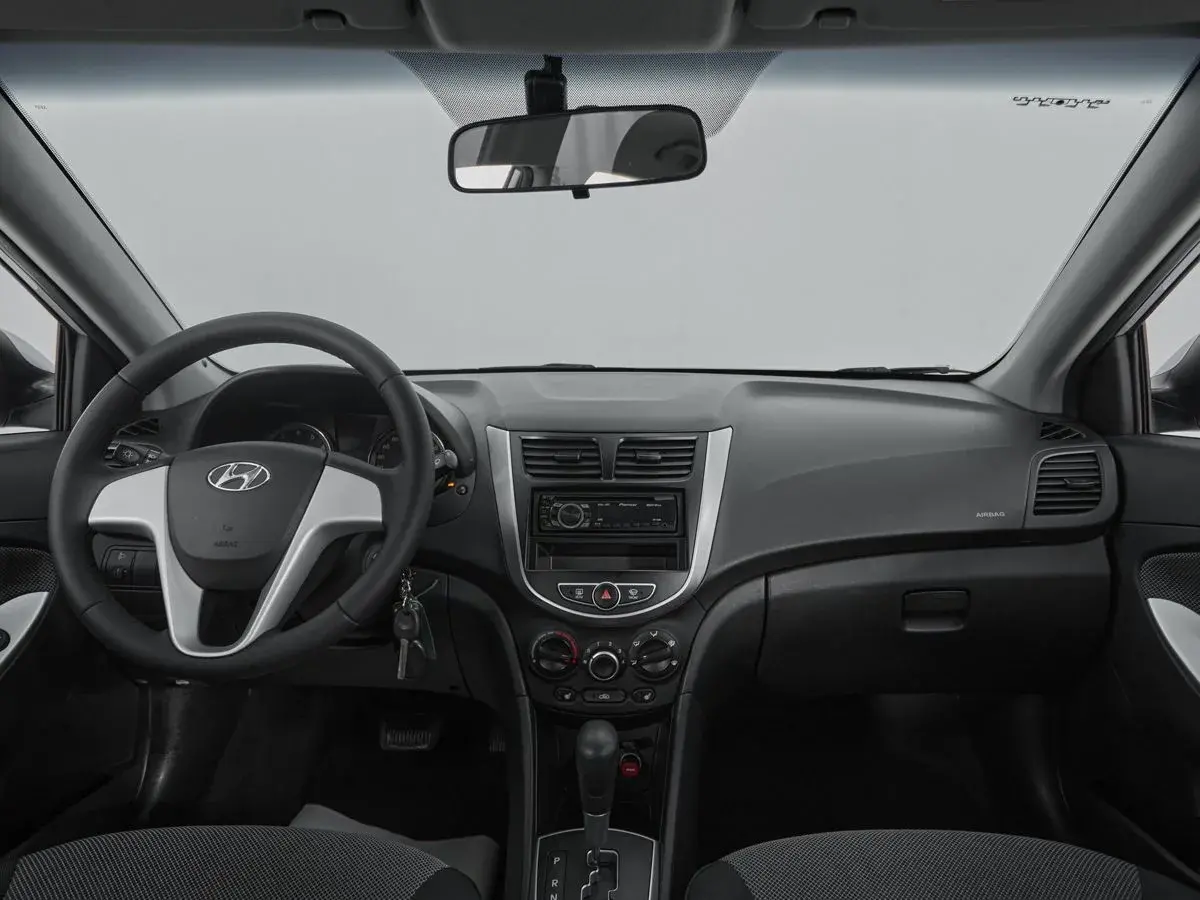 Hyundai Solaris