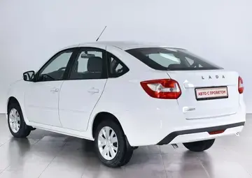 Lada Granta Вид 3