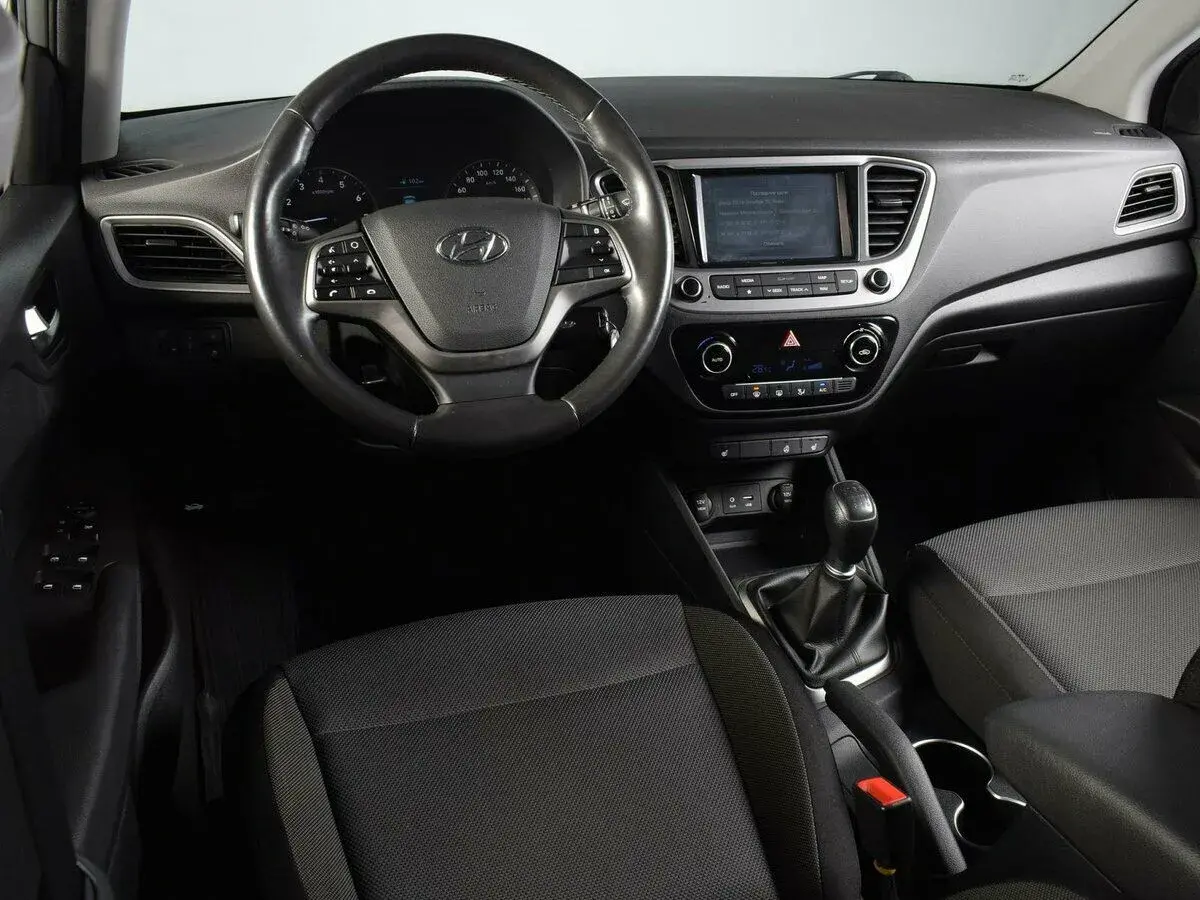 Hyundai Solaris