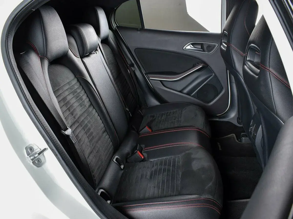 Mercedes benz GLA