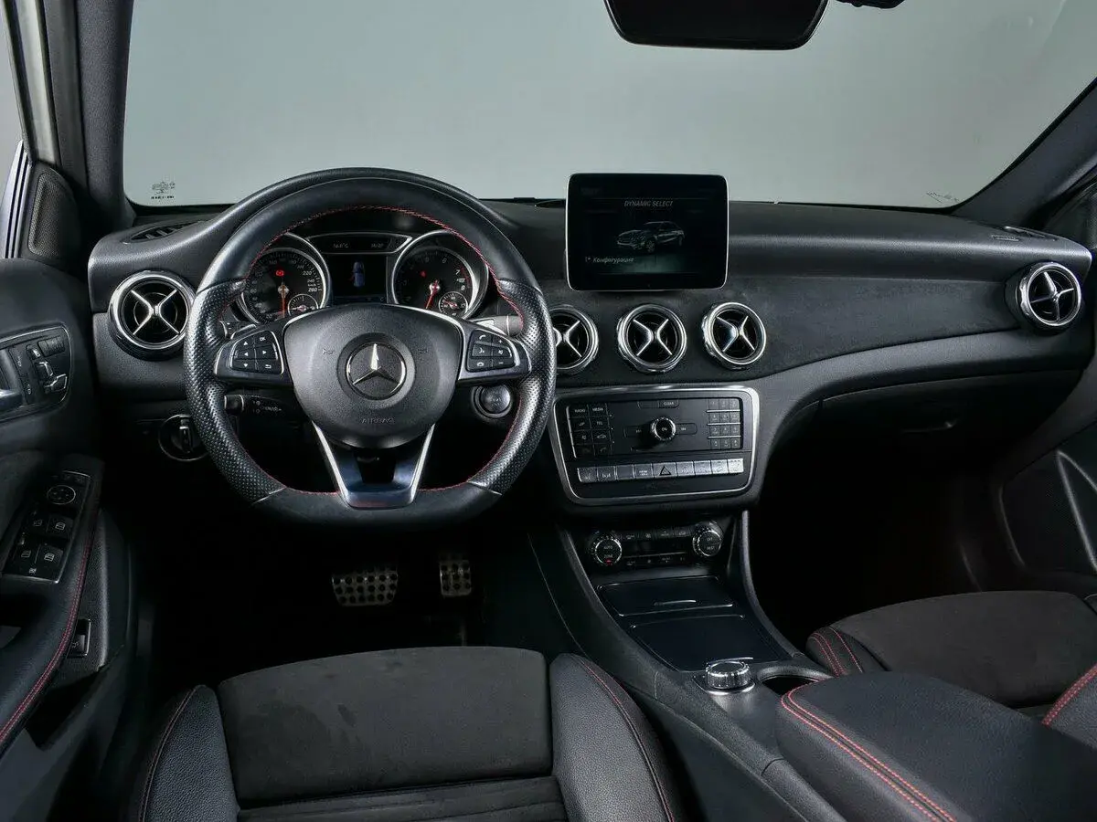 Mercedes benz GLA