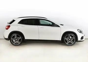 Mercedes benz GLA Вид 4