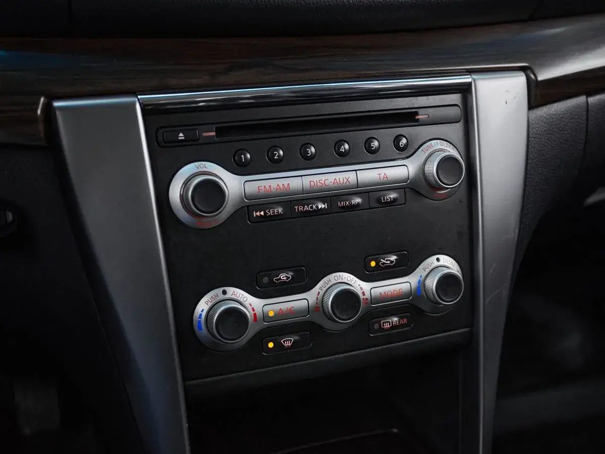 Nissan Teana