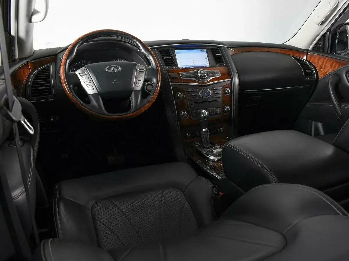 Infiniti QX80