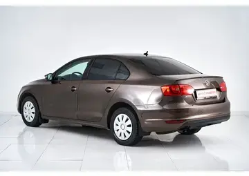 Volkswagen Jetta Вид 4
