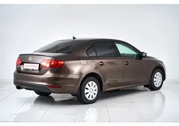 Volkswagen Jetta Вид 5