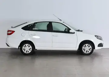 Lada Granta Вид 5