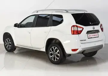 Nissan Terrano Вид 2