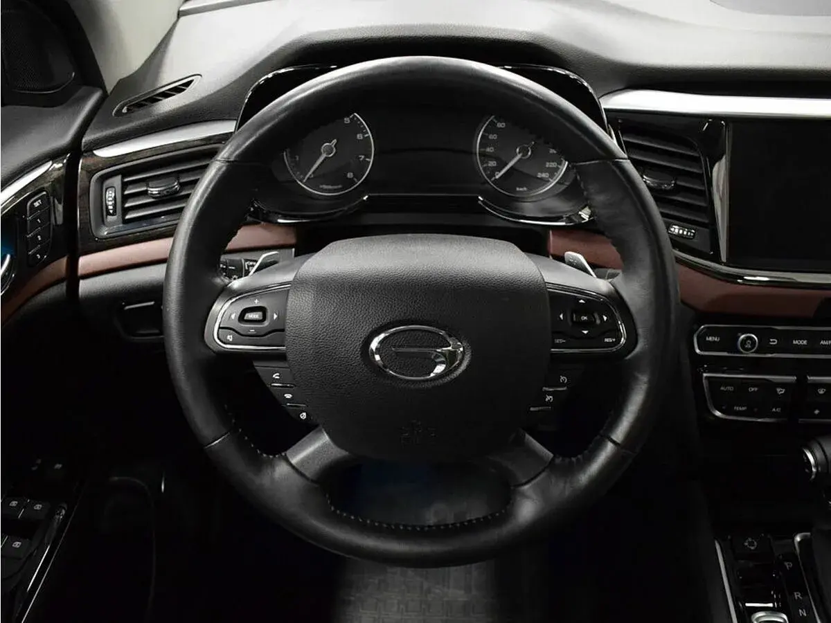 GAC GS8