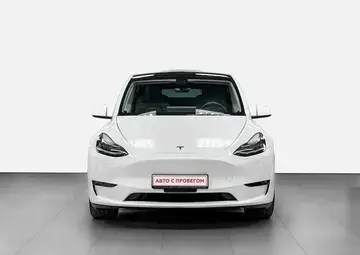 Tesla Model Y Вид 2