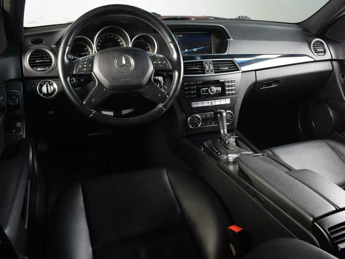 Mercedes benz C-Класс
