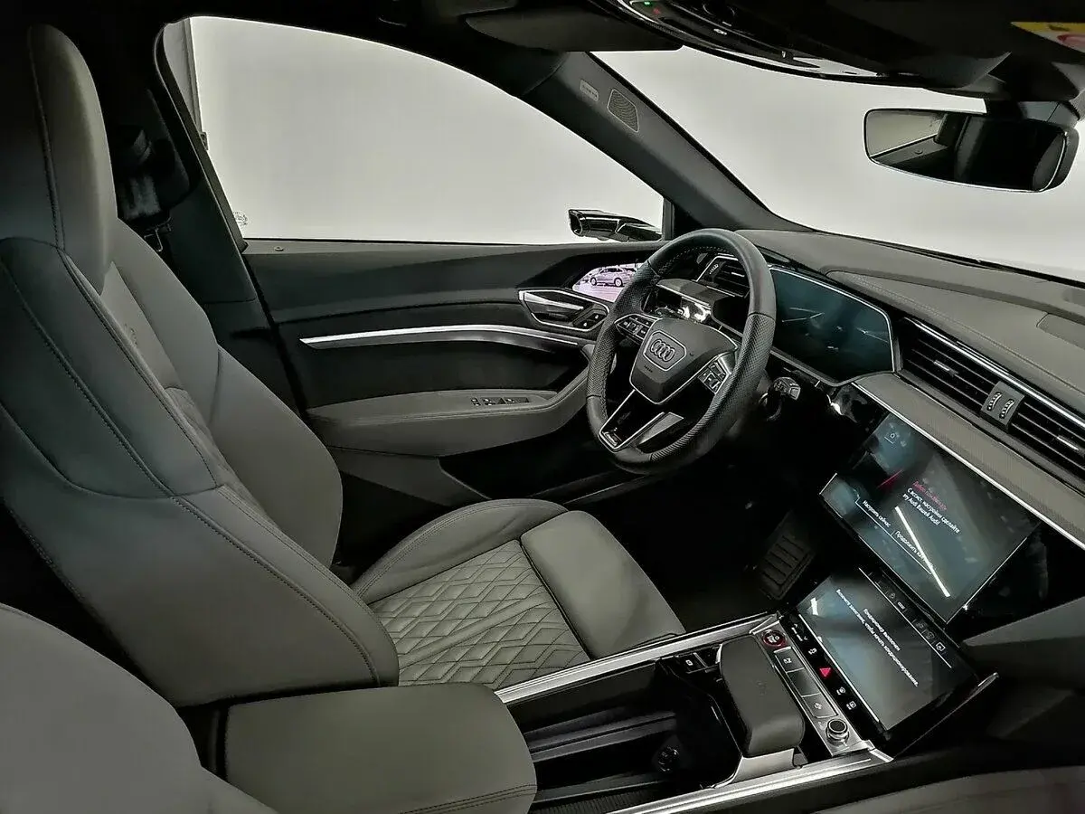 Audi e-tron S