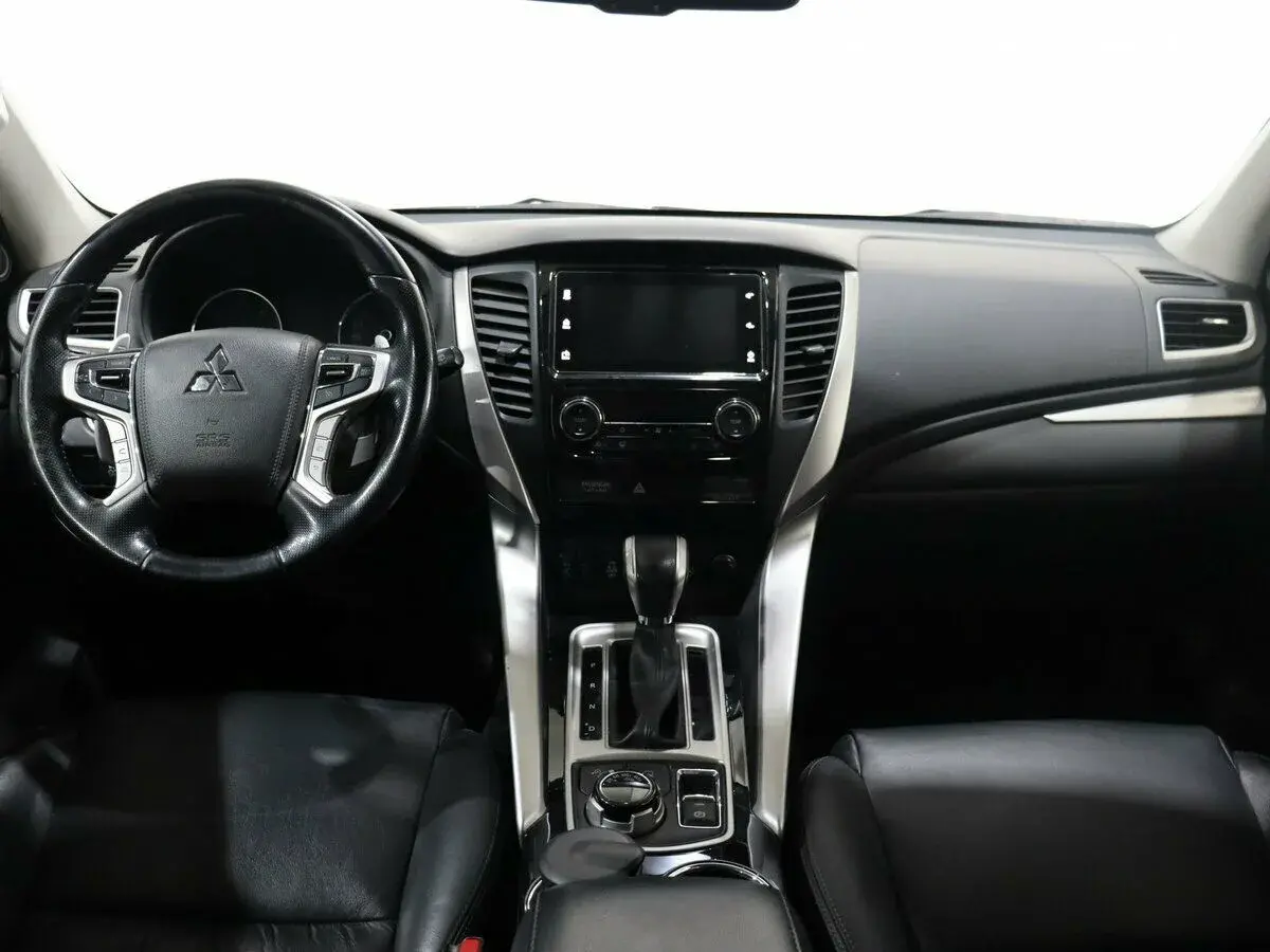 Mitsubishi Pajero Sport