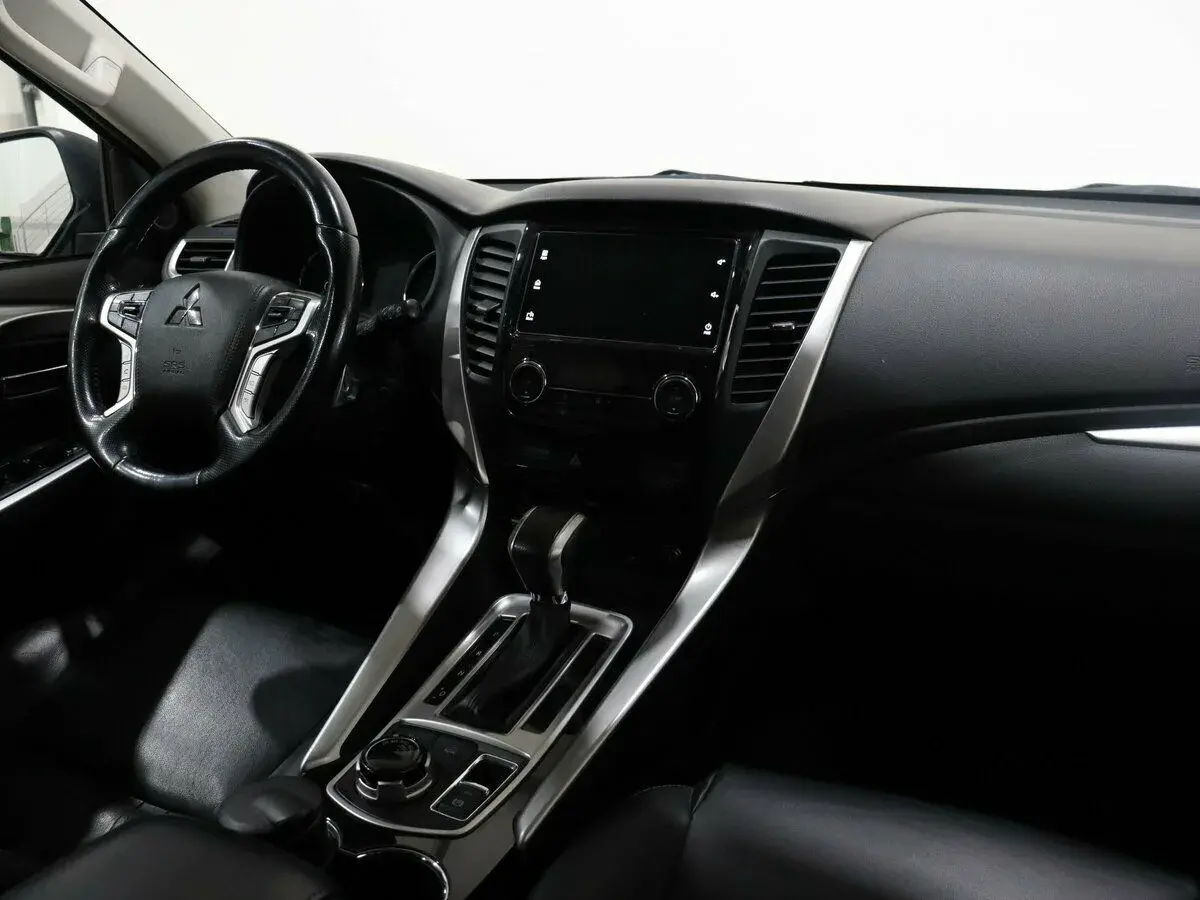 Mitsubishi Pajero Sport