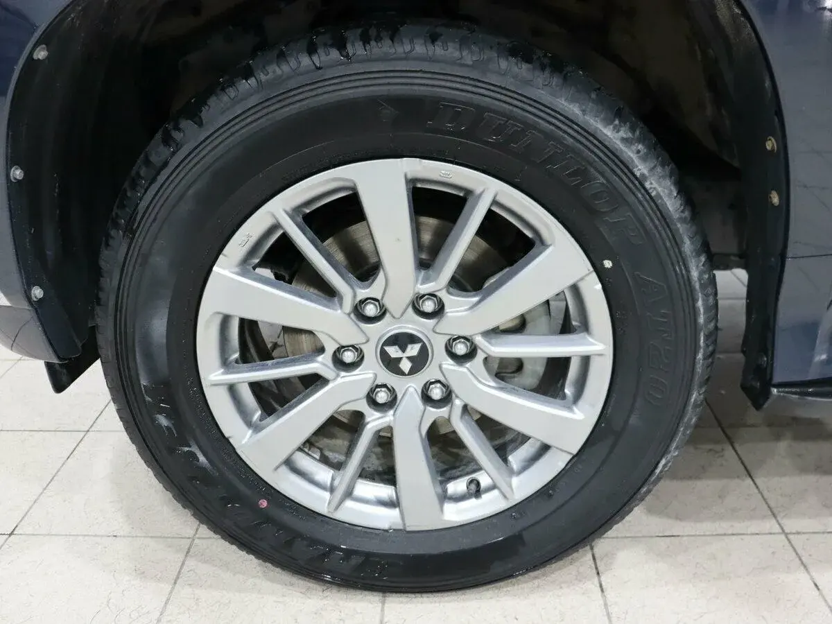 Mitsubishi Pajero Sport