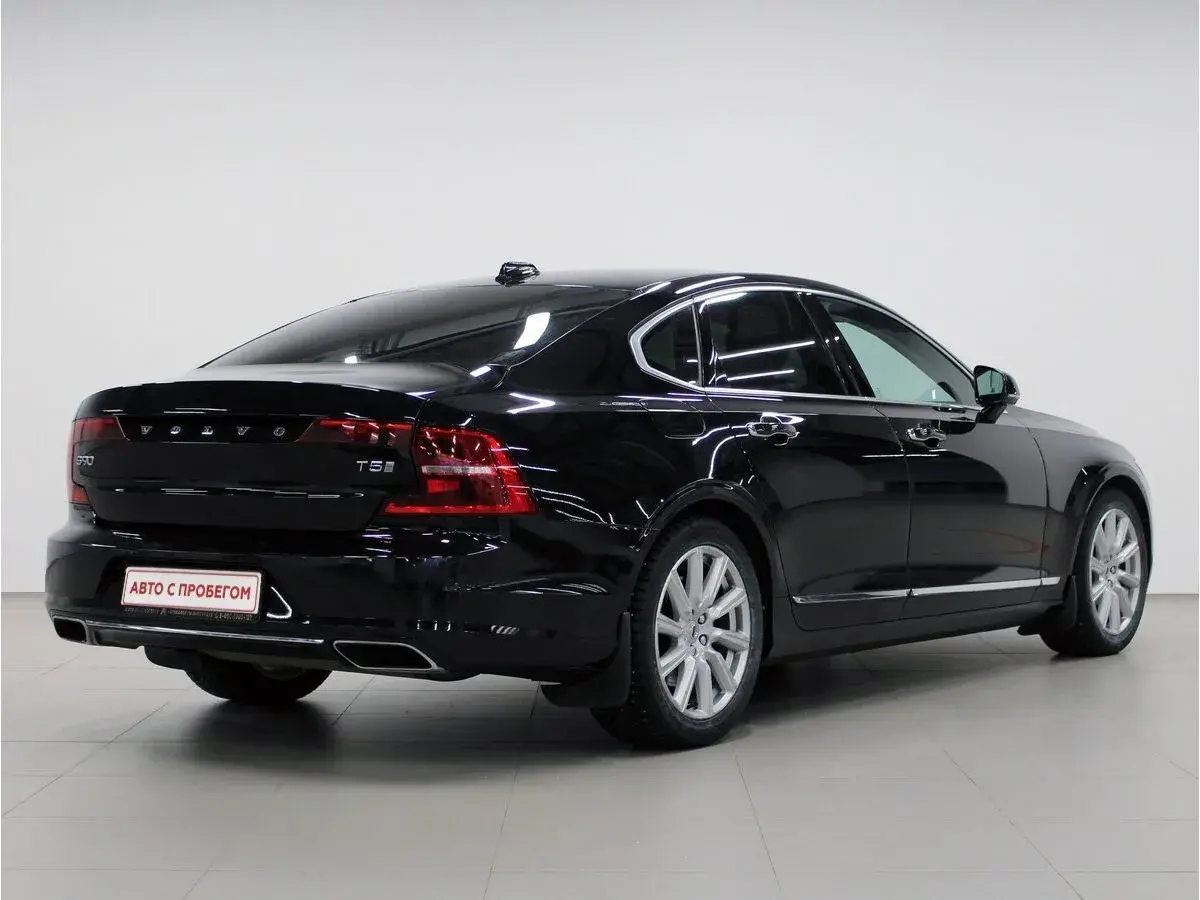 Volvo S90