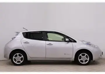 Nissan Leaf Вид 3