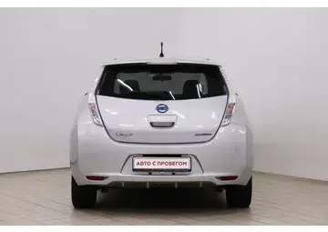 Nissan Leaf Вид 5