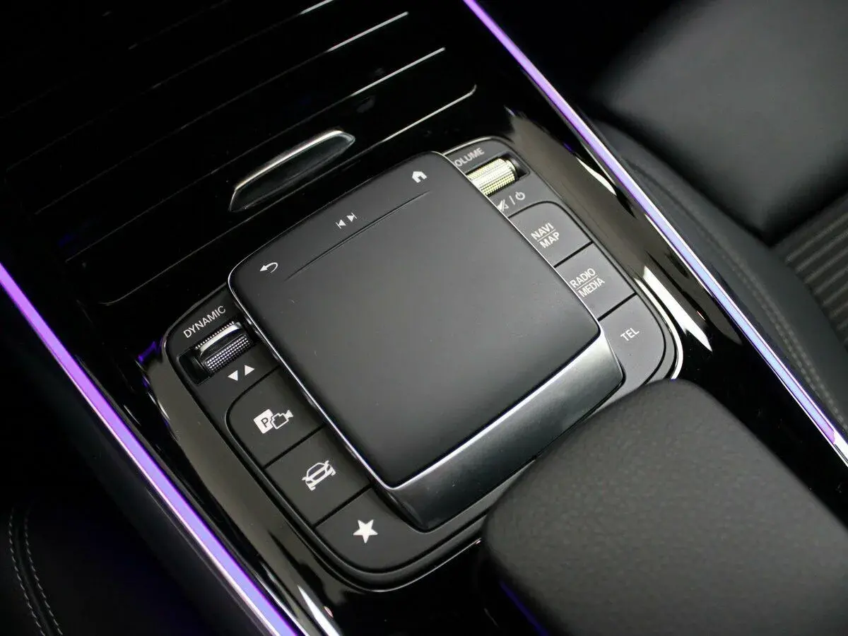 Mercedes benz GLA