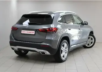 Mercedes benz GLA Вид 3