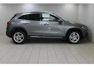 Mercedes benz GLA Вид 4