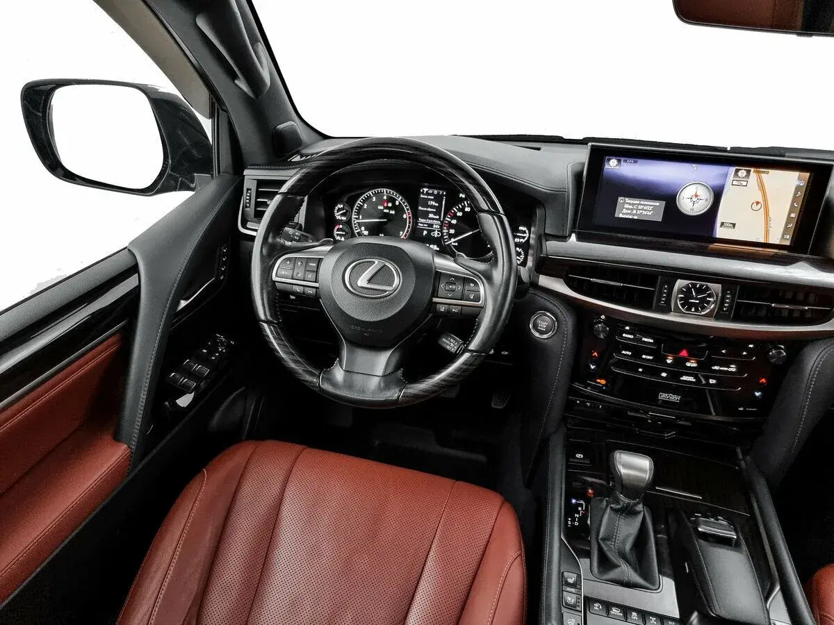 Lexus LX