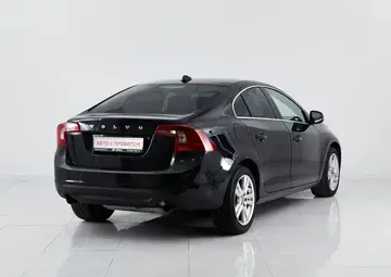 Volvo S60 Вид 5