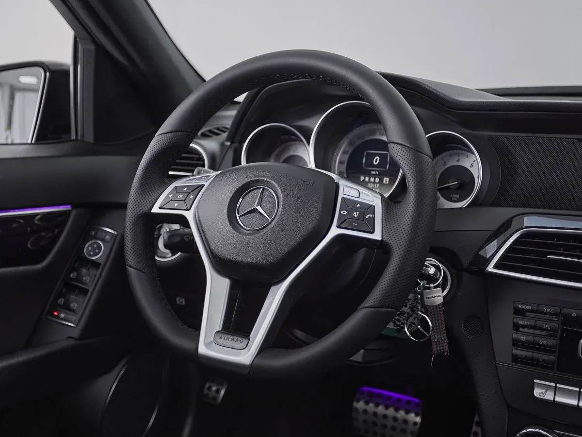 Mercedes benz C-Класс
