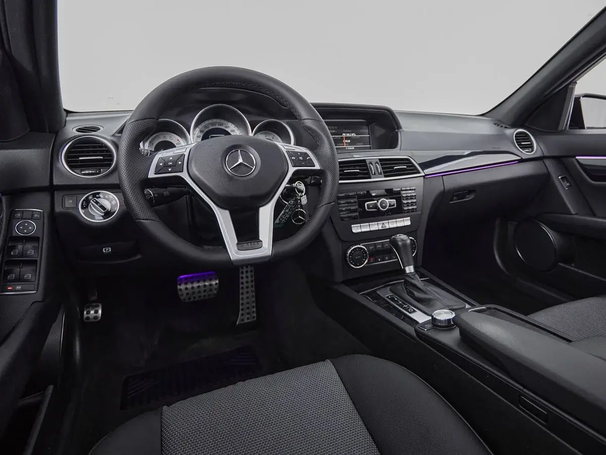 Mercedes benz C-Класс