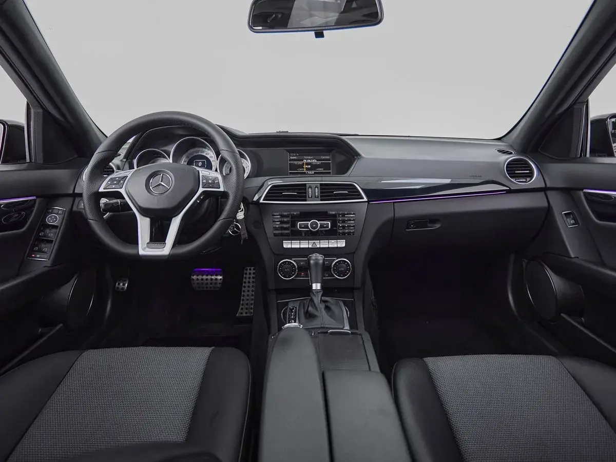 Mercedes benz C-Класс