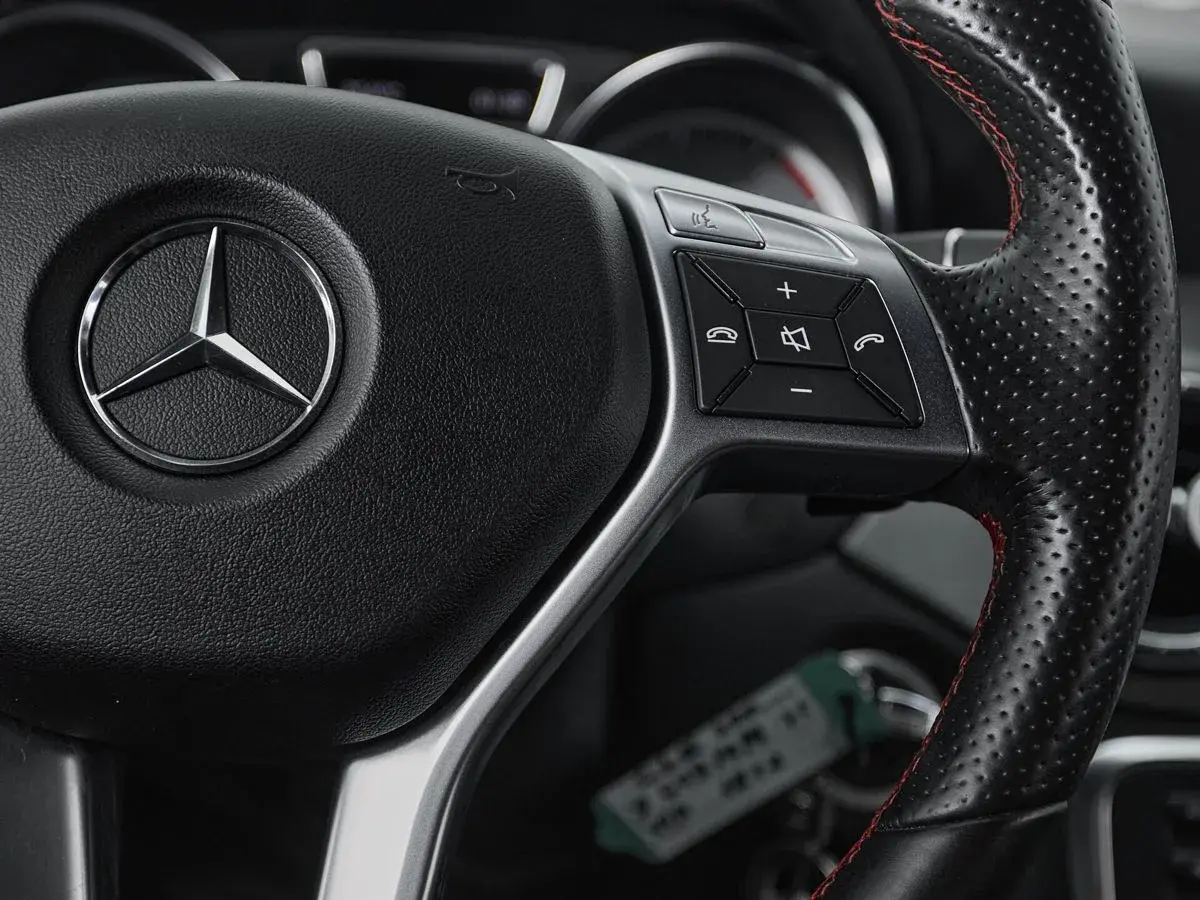 Mercedes benz CLA