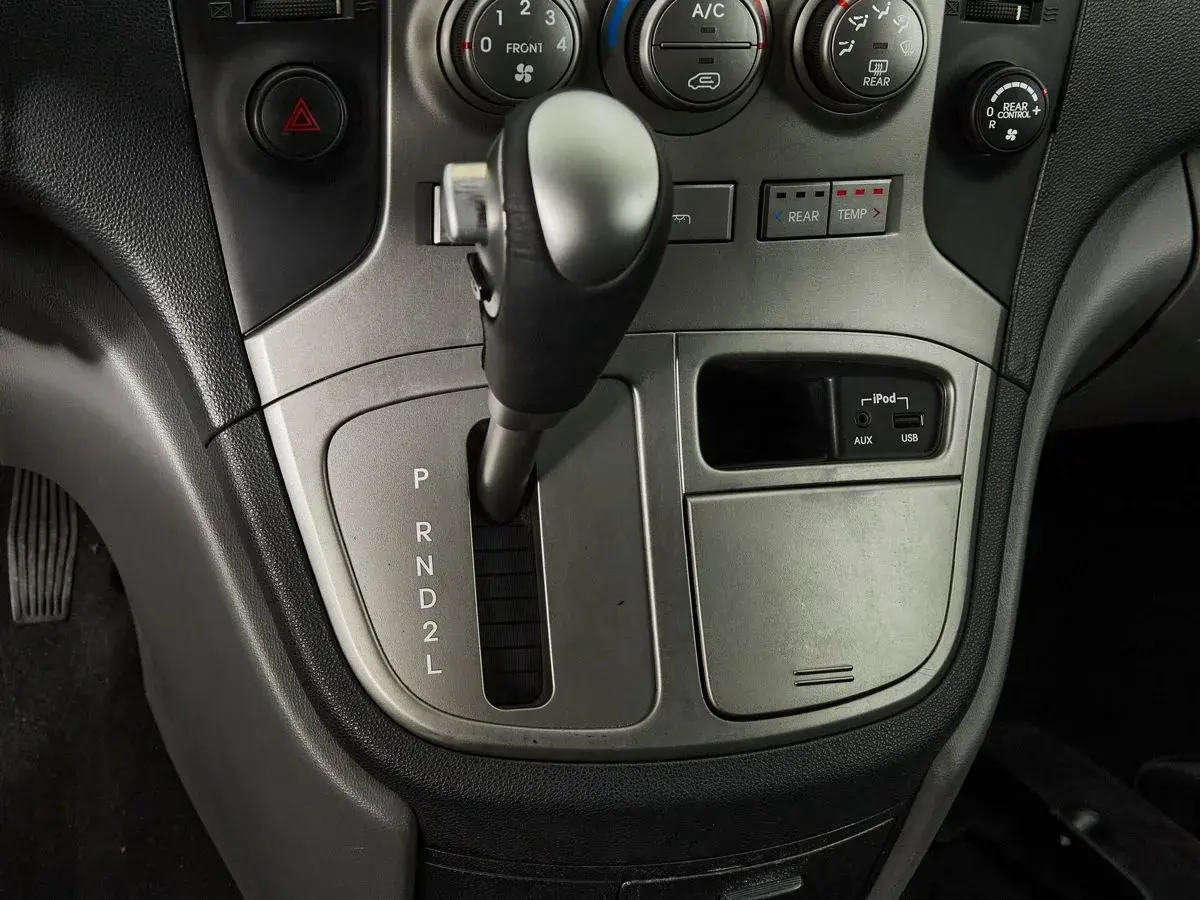 Hyundai H-1