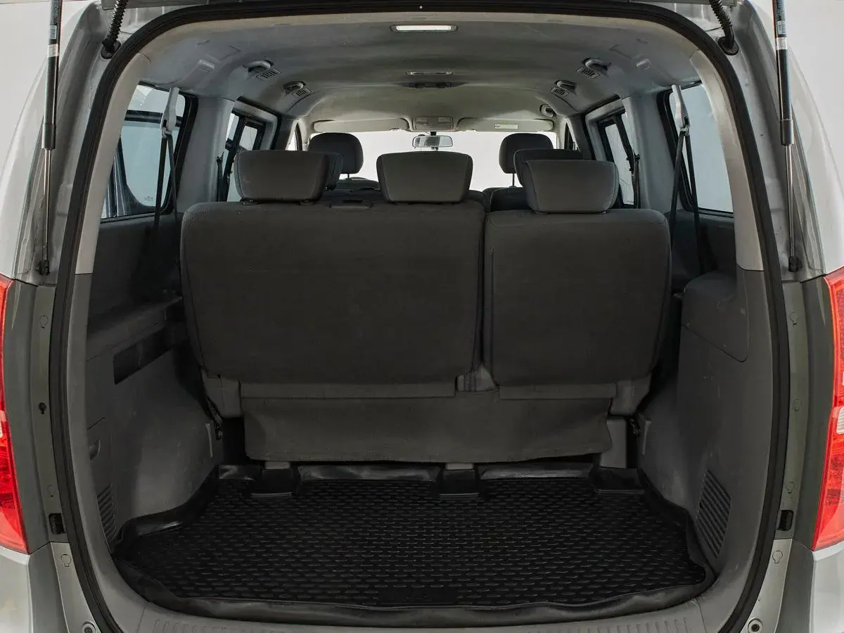 Hyundai H-1