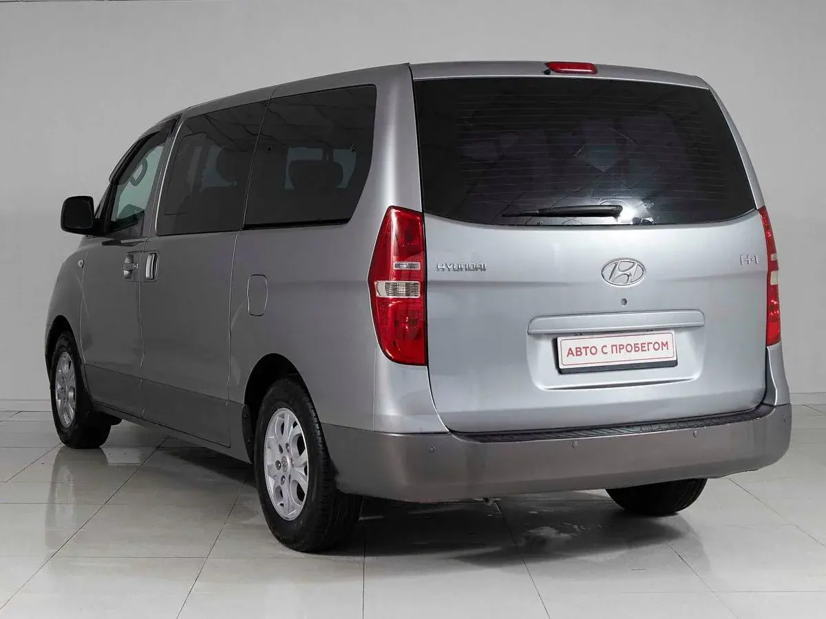 Hyundai H-1