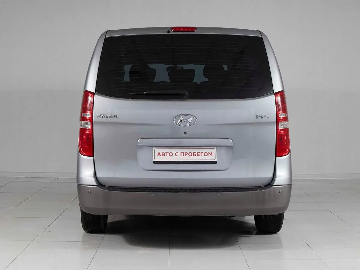 Hyundai H-1