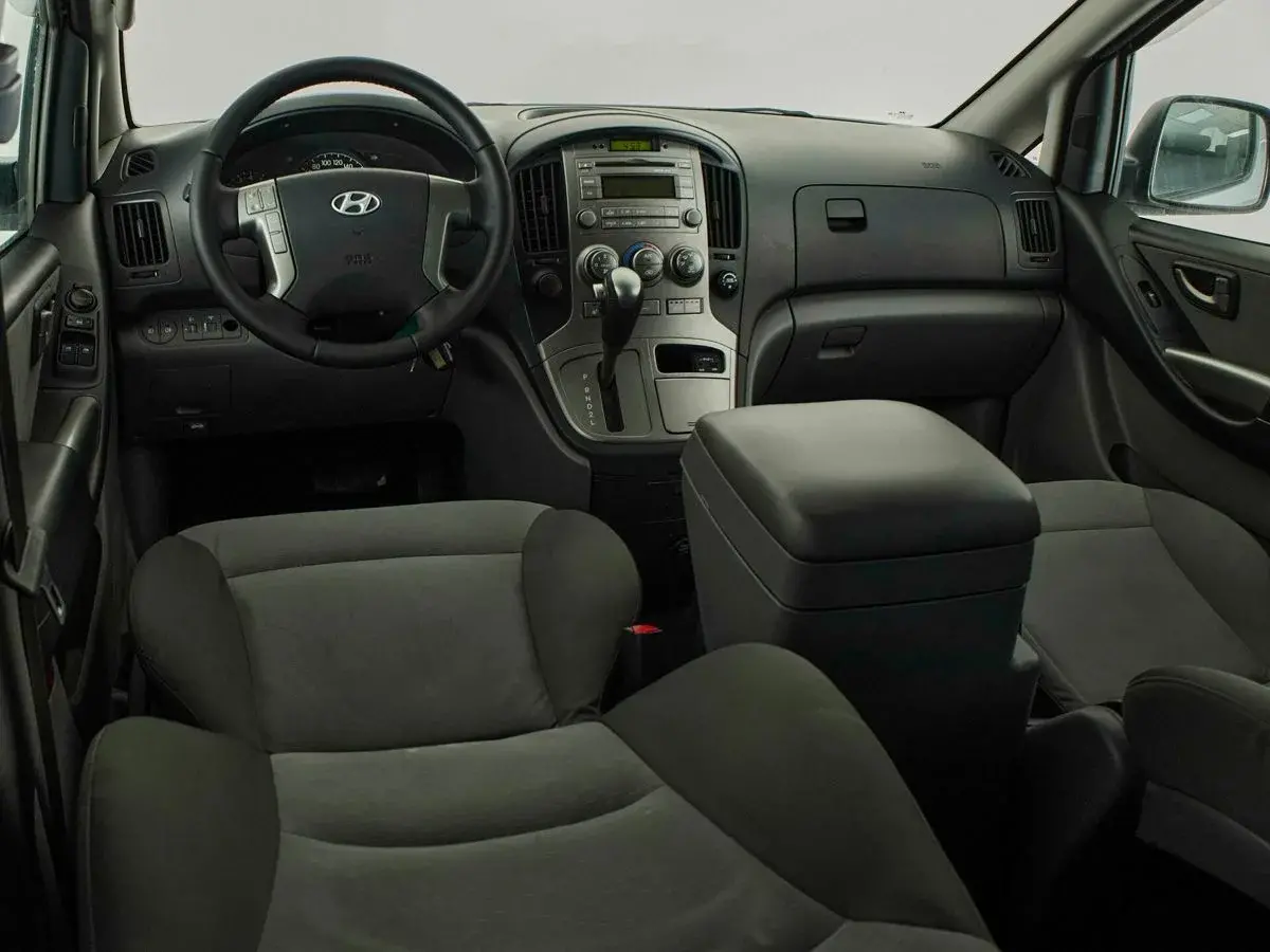 Hyundai H-1