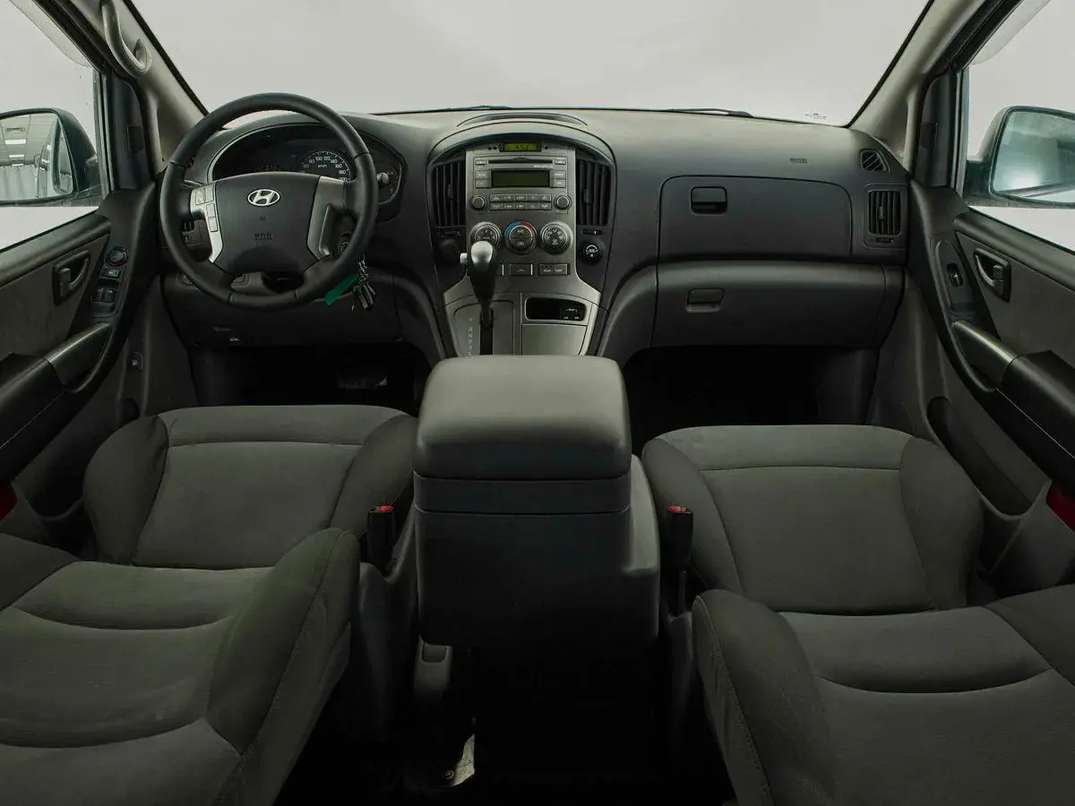 Hyundai H-1