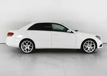 Mercedes benz E-Класс Вид 4
