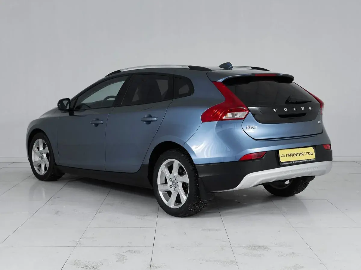 Volvo V40