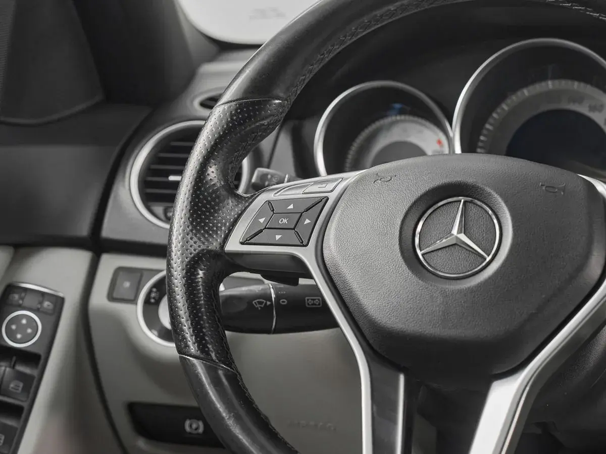 Mercedes benz C-Класс