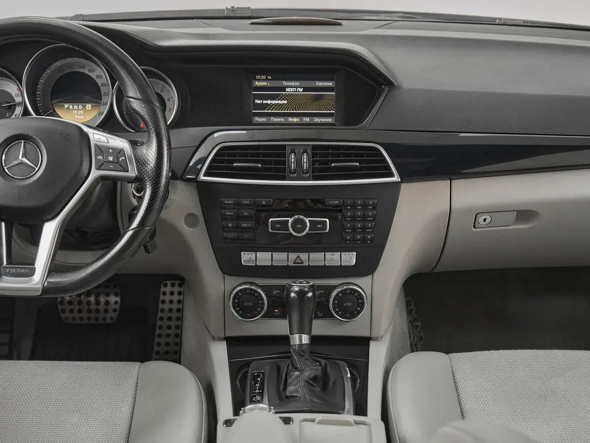Mercedes benz C-Класс
