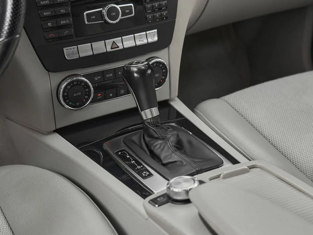 Mercedes benz C-Класс