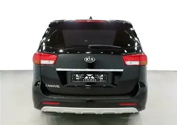 Kia Carnival Вид 2
