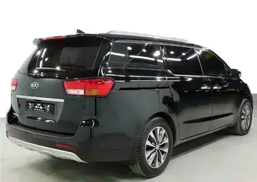 Kia Carnival Вид 3