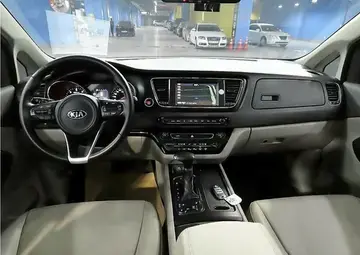 Kia Carnival Вид 4