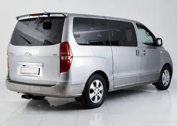 Hyundai Grand Starex Вид 5