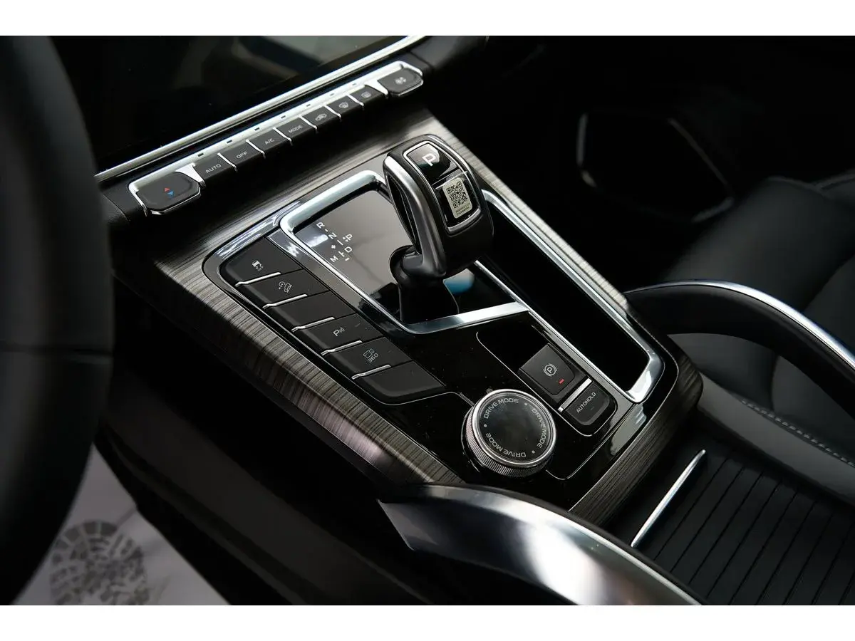 Geely Atlas Pro