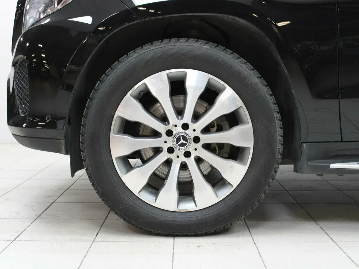 Mercedes benz GLS