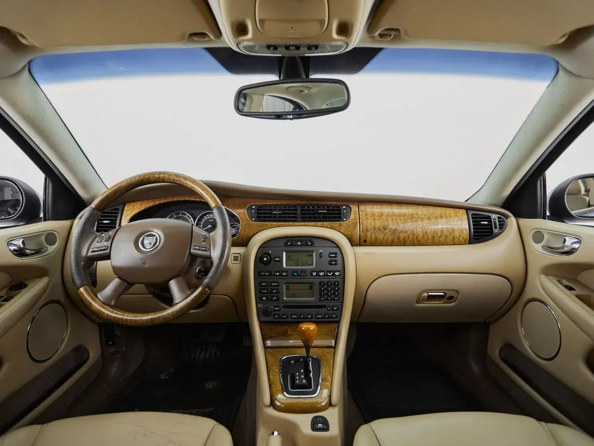 Jaguar X-Type