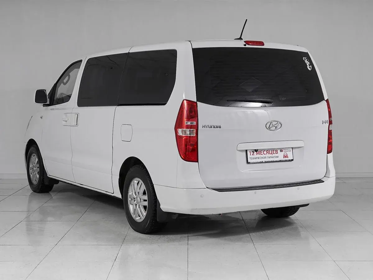 Hyundai H-1
